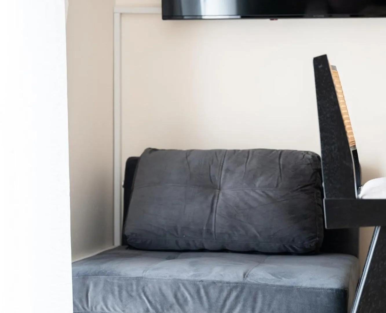 Pomegranate Luxury Penthouse Maisonette With Beautiful Terrace & Free Parking By Binobi ! Thessaloniki Apartment