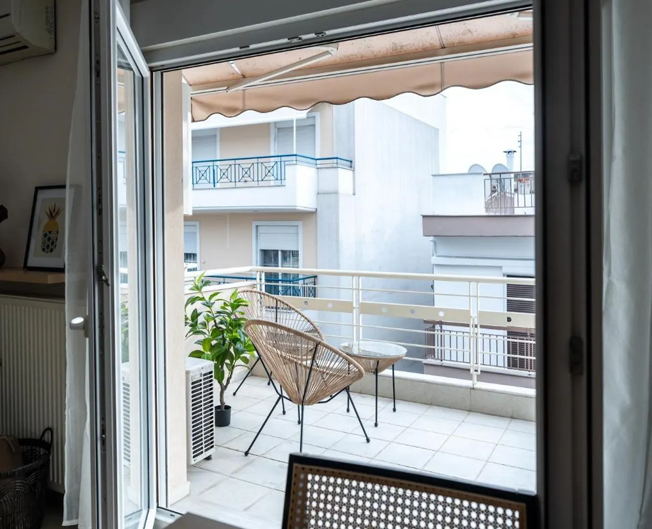 Διαμέρισμα Pomegranate Luxury Penthouse Maisonette With Beautiful Terrace & Free Parking By Binobi ! Θεσσαλονίκη