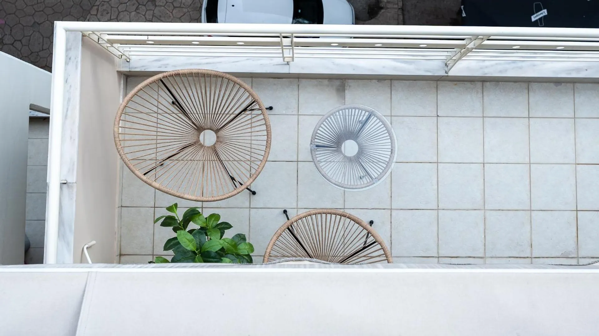 Pomegranate Luxury Penthouse Maisonette With Beautiful Terrace & Free Parking By Binobi ! Θεσσαλονίκη 0*,  Ελλάδα